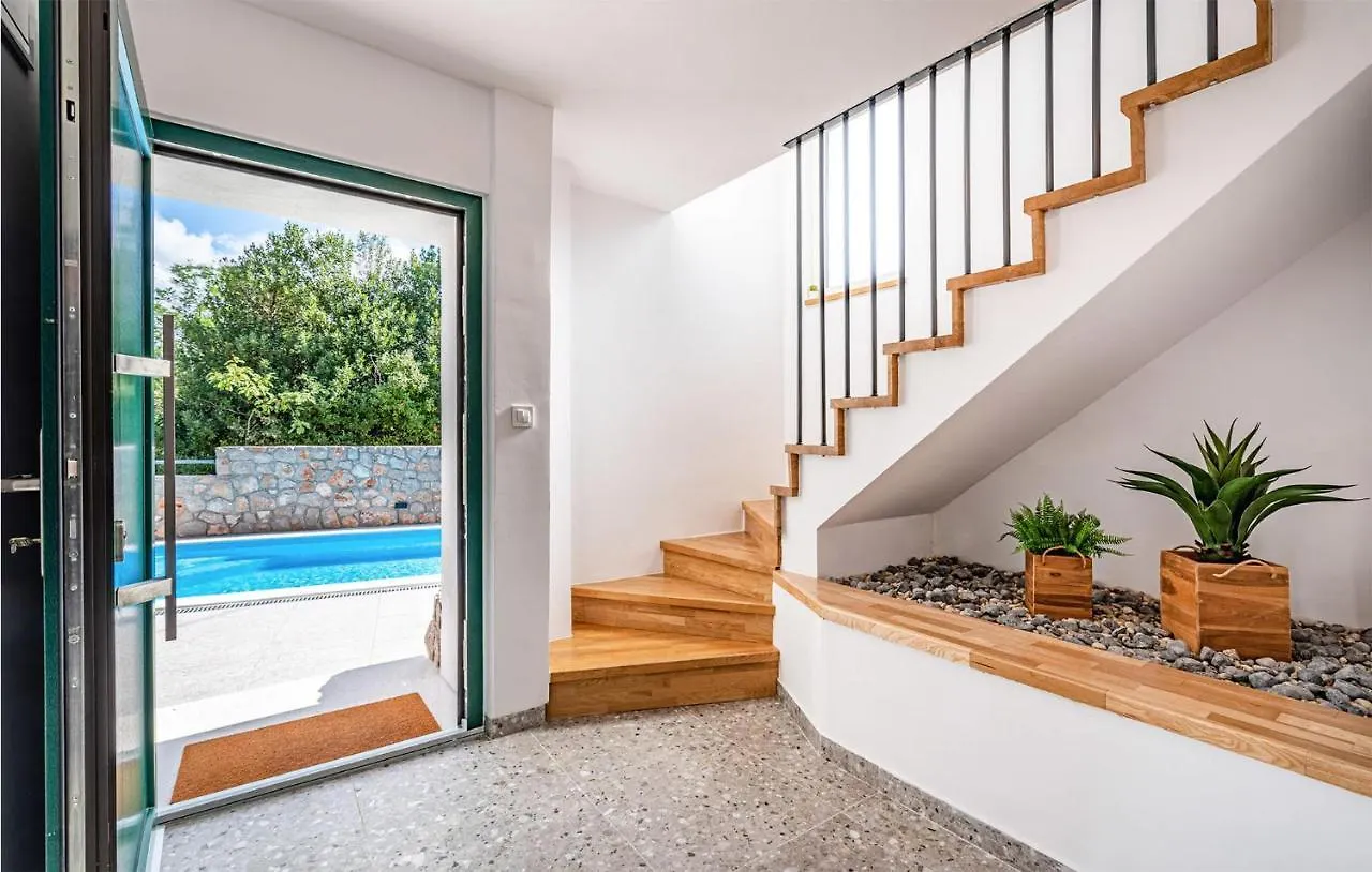 Lovely Home In Lukoran With Wifi Croatia