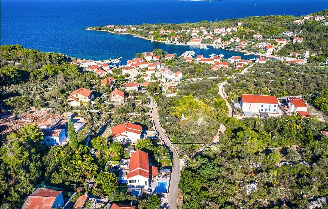 Lovely Home In Lukoran With Wifi 0*,  Croatia