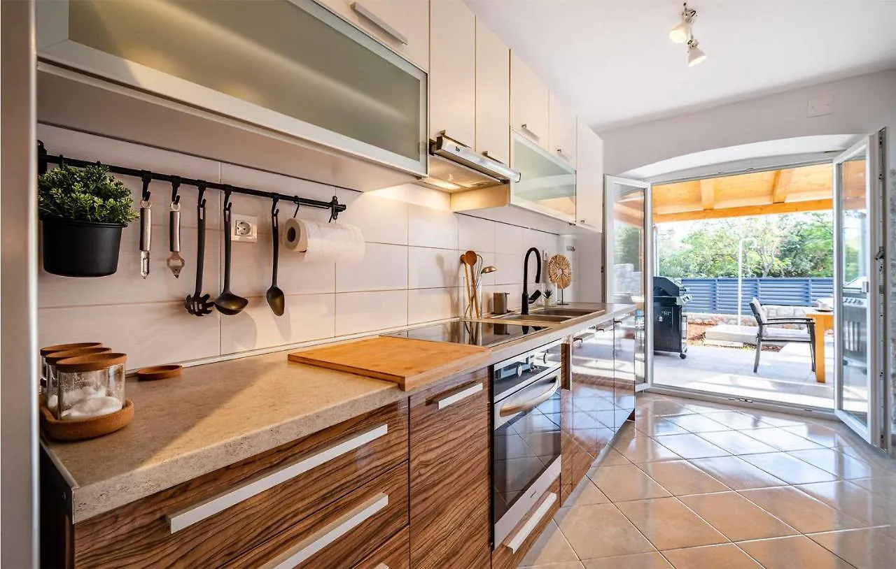 Lovely Home In Lukoran With Wifi Chorvatsko